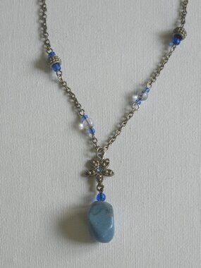 Vintage Blue Stone Pendant Necklace Pewter Flower Accent Beaded Link Chain